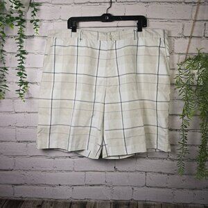 MENS PGA CHAMPIONS TOUR PLAID GOLF SHORTS  CREAM KHAKI AND BLACK SIZE 42